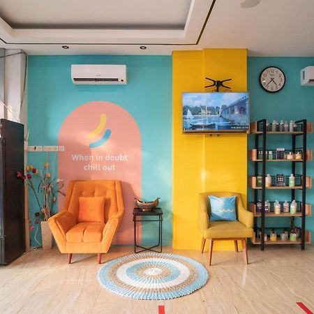 Sans Hotel Kupang Indah Surabaya Bagian luar foto